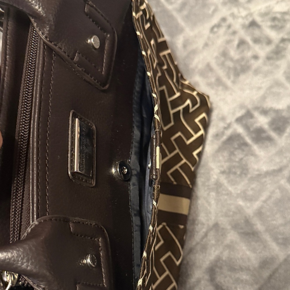 Tommy Hilfiger Brown and White Patterned Tote - Picture 7 of 10